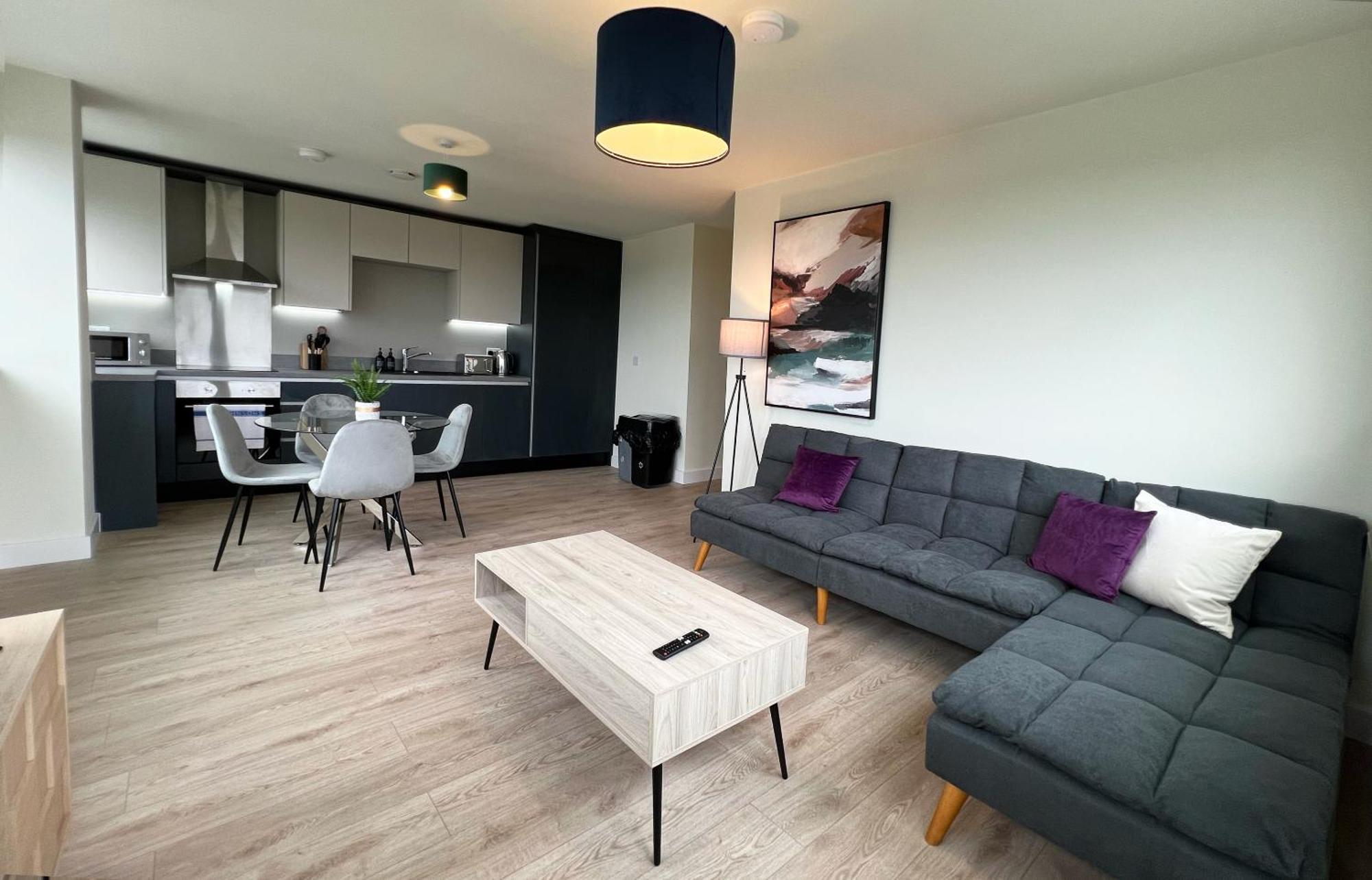 The Kaizen Apartment West Bromwich Phòng bức ảnh