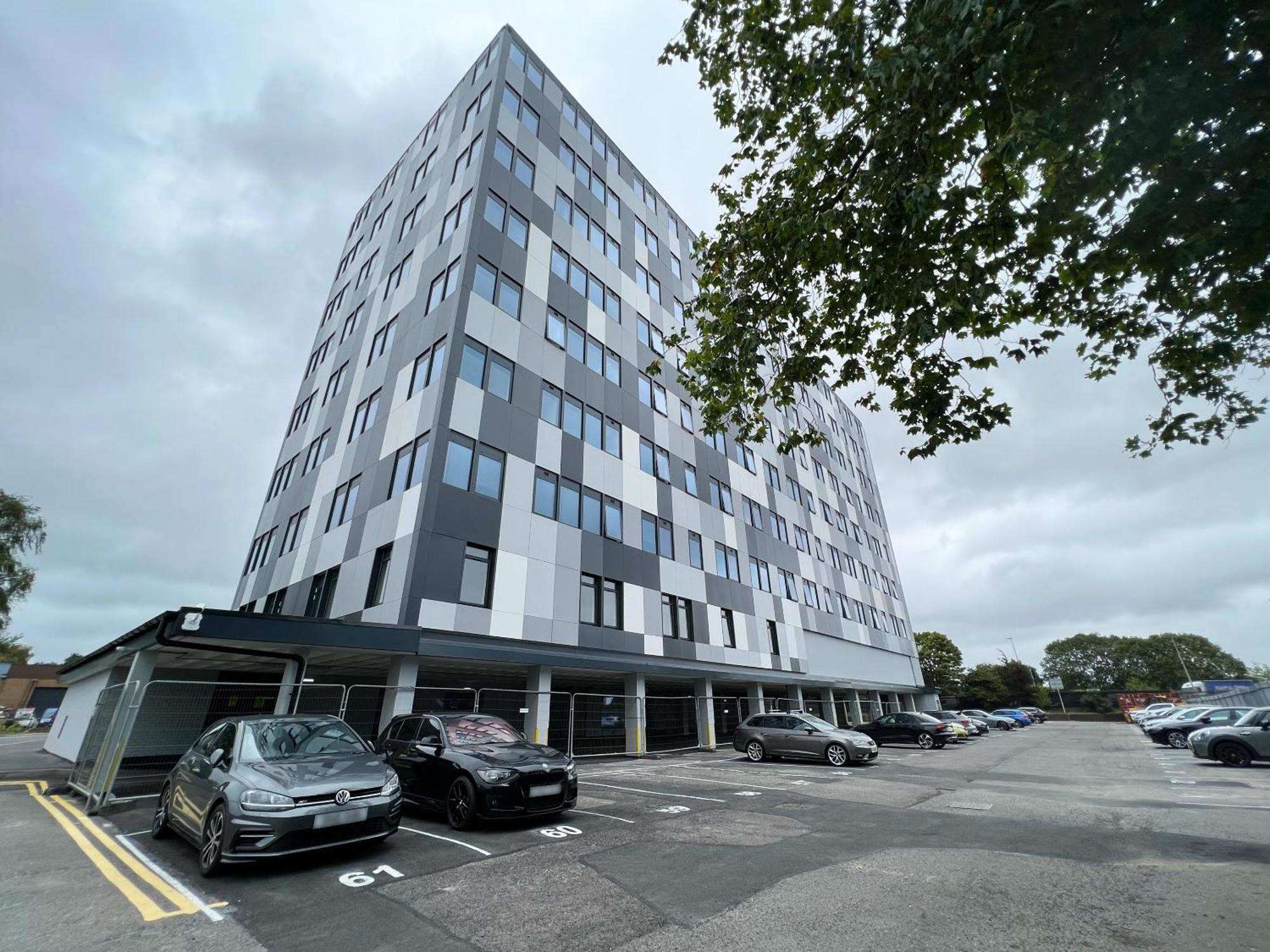 The Kaizen Apartment West Bromwich Phòng bức ảnh