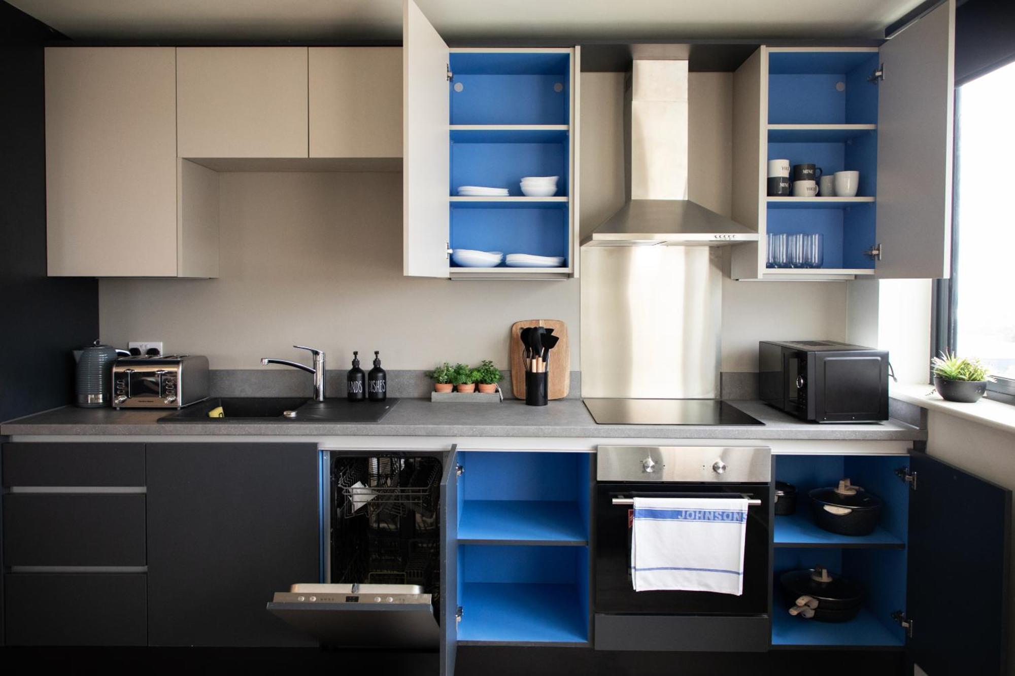 The Kaizen Apartment West Bromwich Phòng bức ảnh