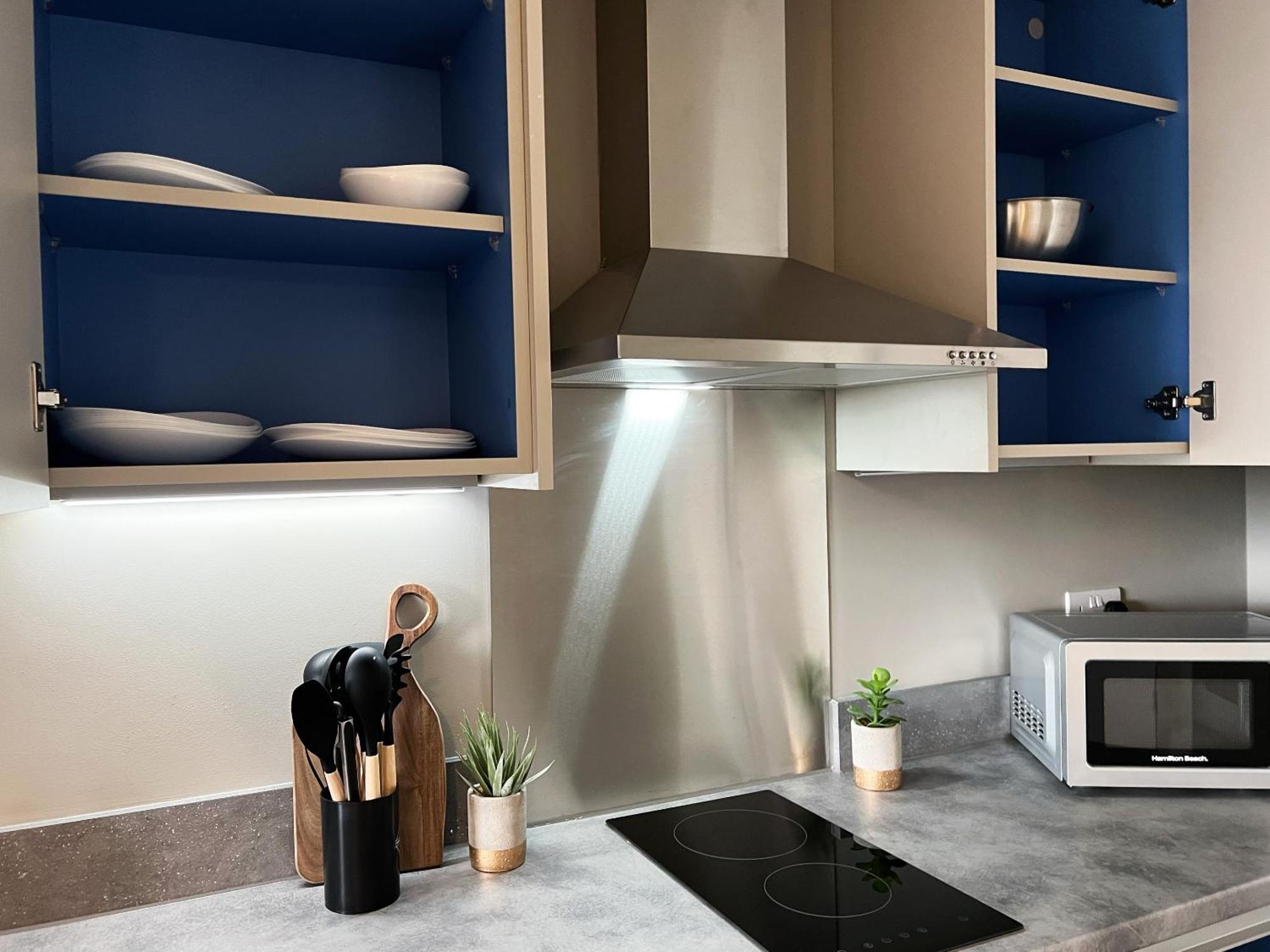 The Kaizen Apartment West Bromwich Phòng bức ảnh