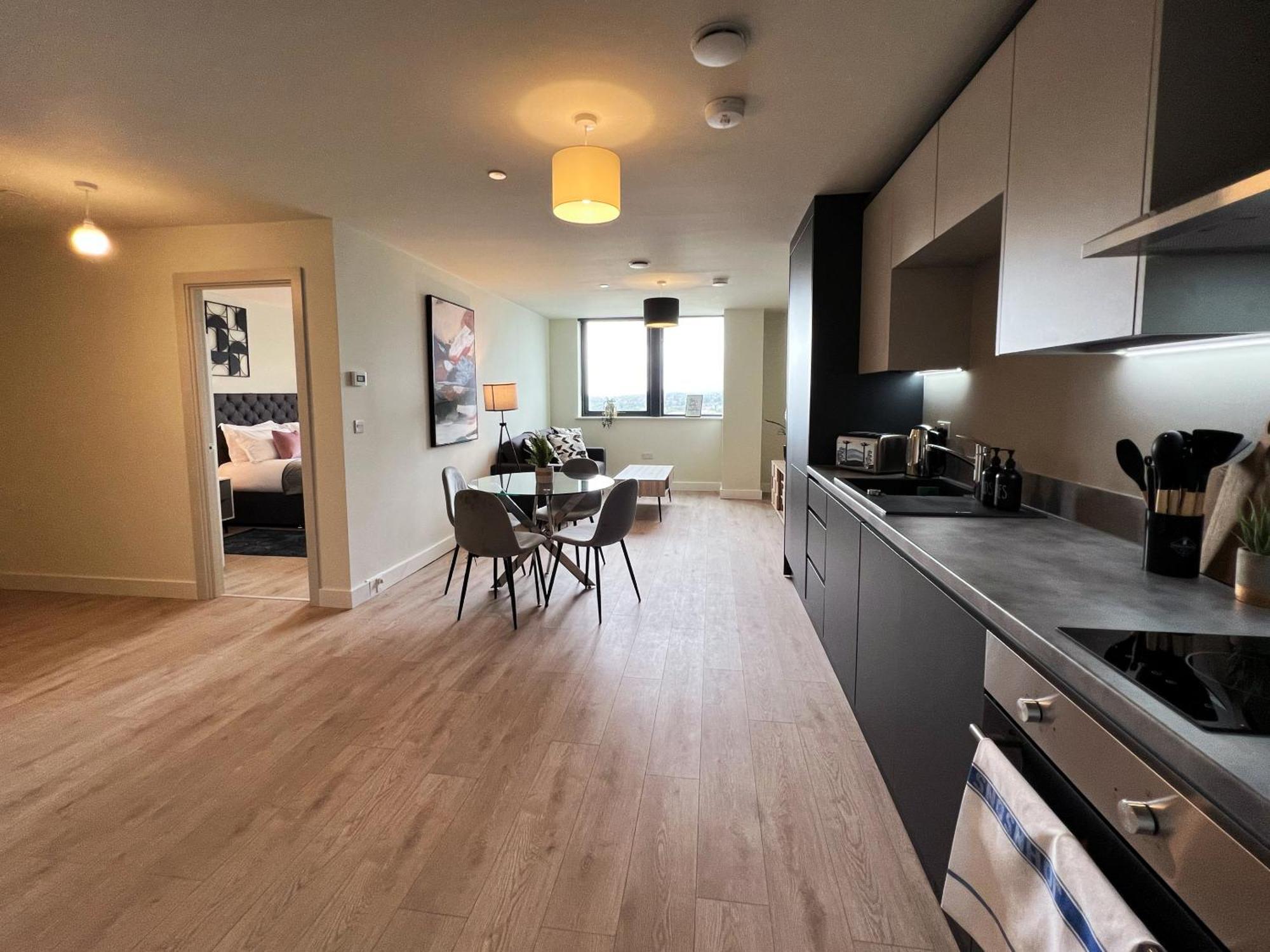 The Kaizen Apartment West Bromwich Phòng bức ảnh