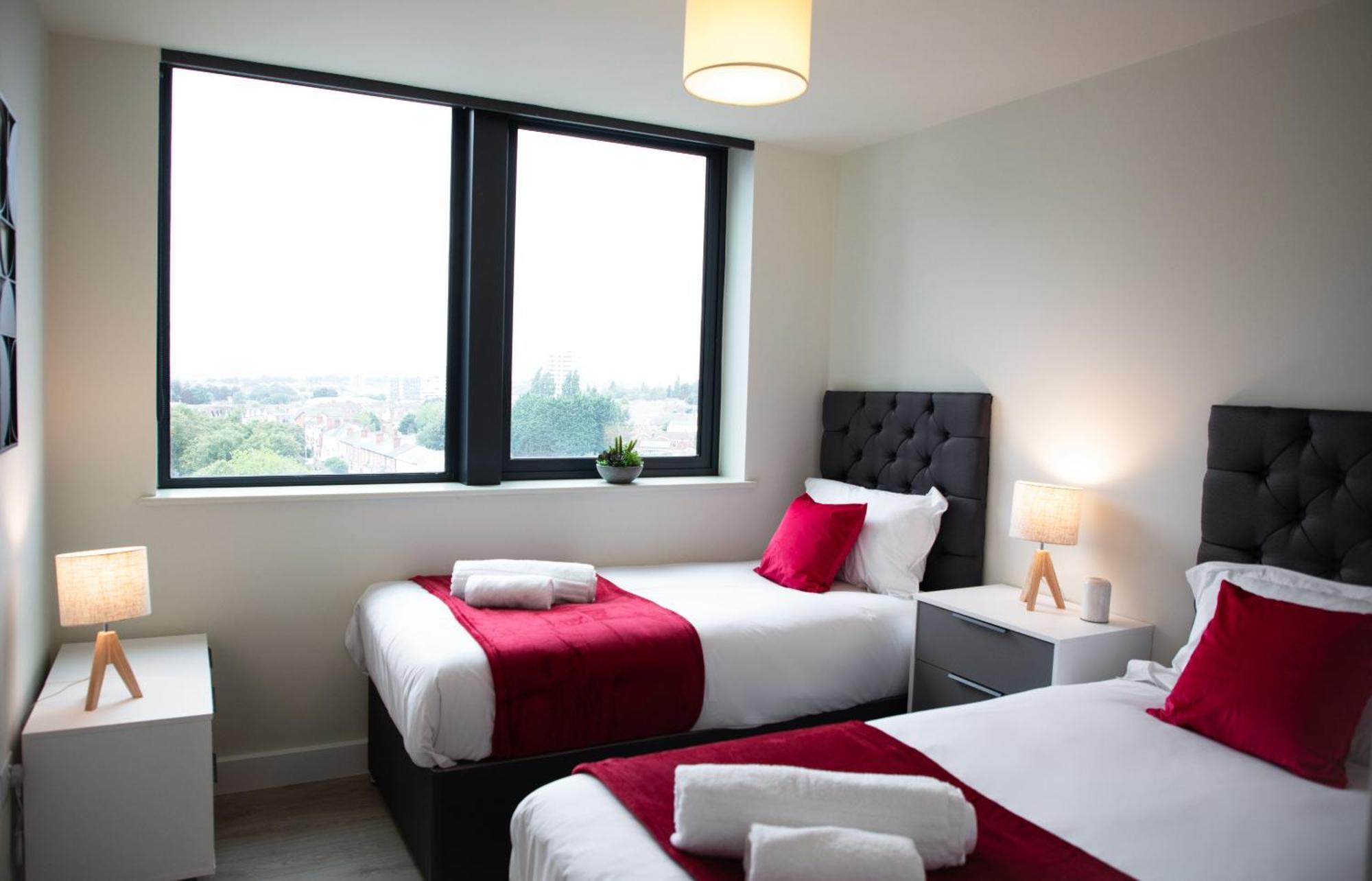 The Kaizen Apartment West Bromwich Phòng bức ảnh